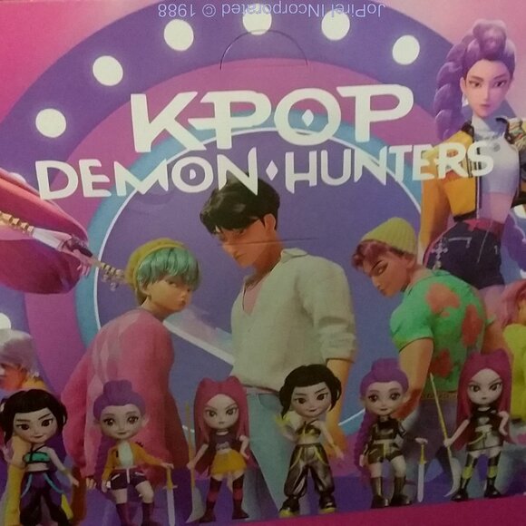 Demon Hunters Zoey Mira Rumi K-Pop Collectibles - Picture 4 of 4